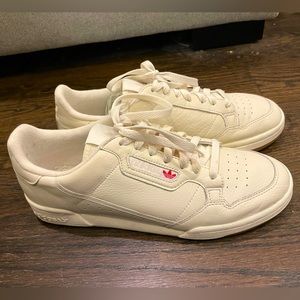 ADIDAS CONTINENTAL 80
Off White, Raw White & Gum